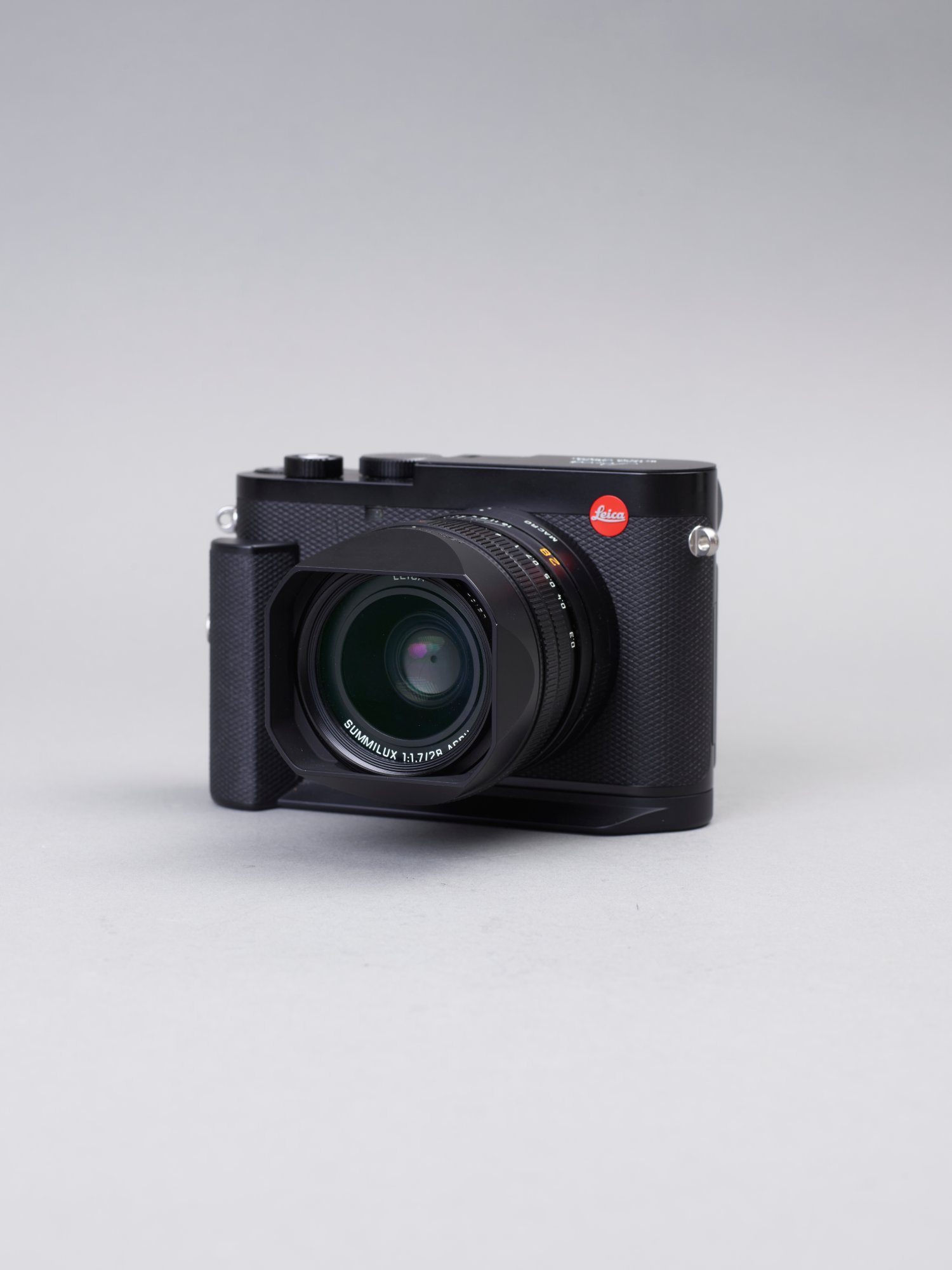 Leica Q3 28 + Accessories